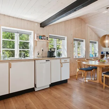 Ilmari - 150m From The Sea By Interhome Feriehus